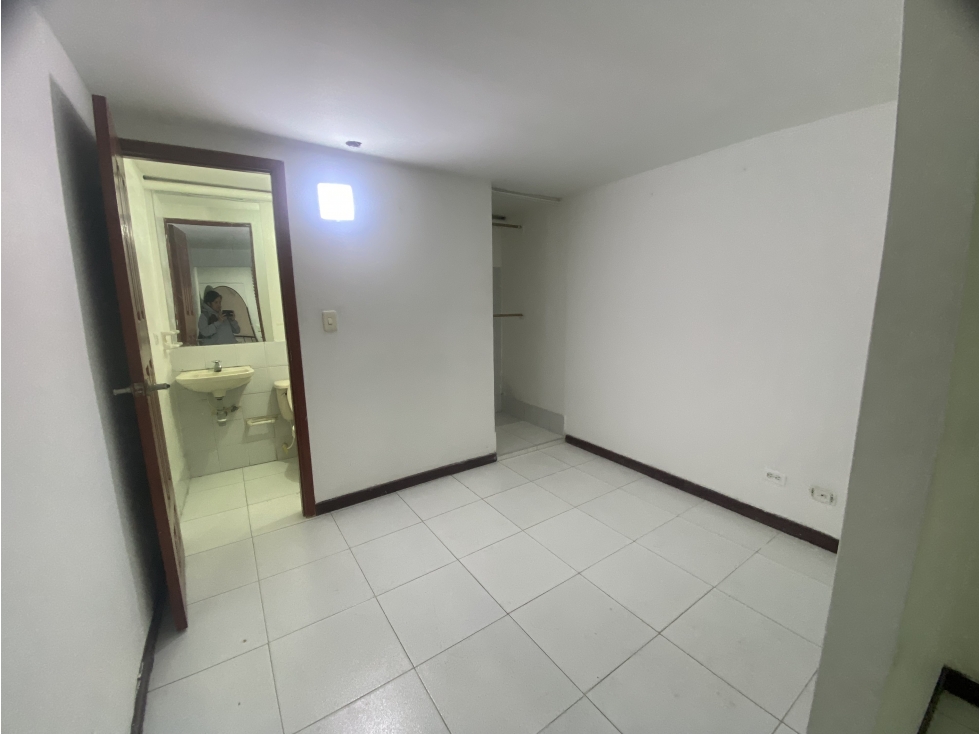 Apartaestudio En Arriendo en Polo Servicios Incluidos - 6