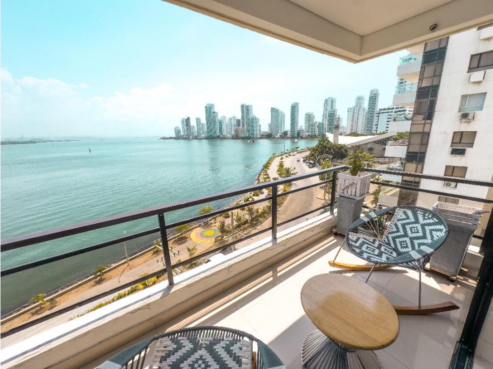 Apartamento remodelado con vista directa a la bahía en Cartagena — foto 2