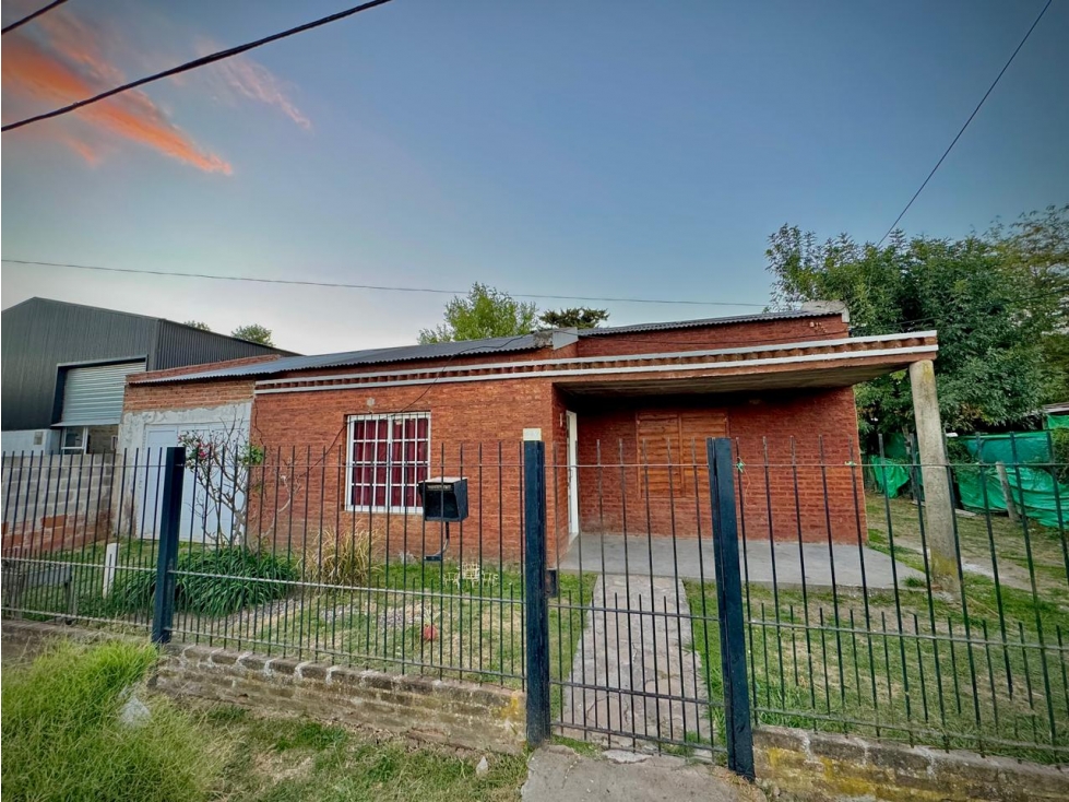 Venta Casa B* El Trebol Domingo H. Perez 649 - 1