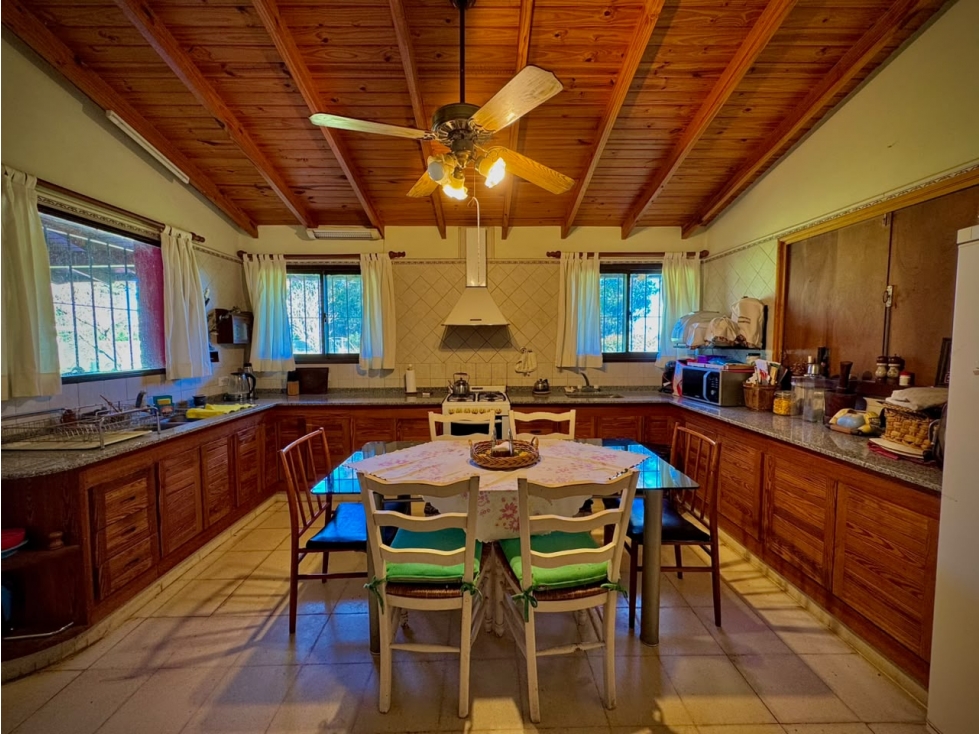 Venta Casa Quinta en B° Las Casuarinas. Con casa de caseros - 5