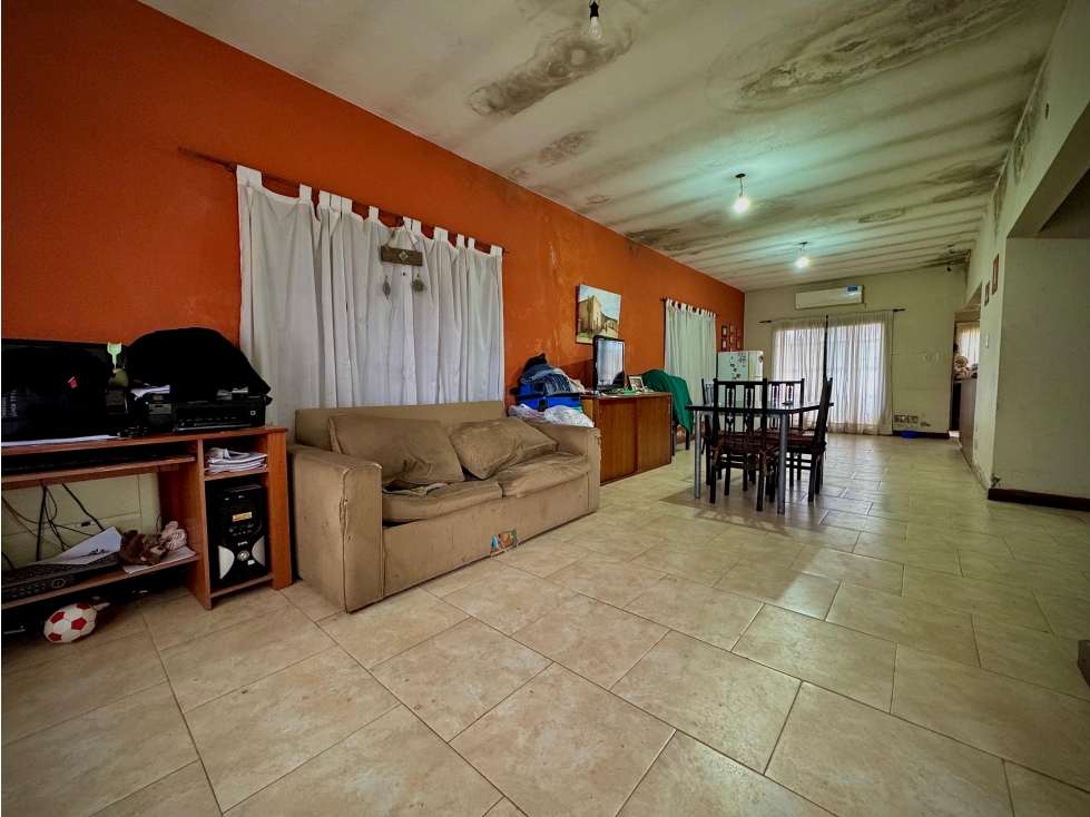 *VENTA* CASA EN Bº EL TREBOL - 2