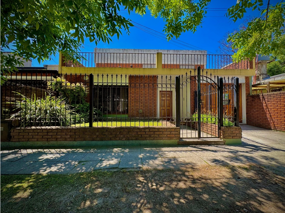 *VENTA* CASA CENTRICA APTA CREDITO HIPOTECARIO