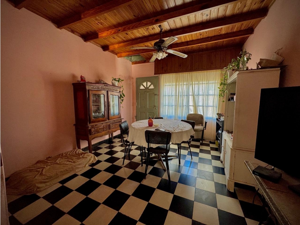 Venta Casa en Bº Sarmiento 33 Orientales 1497 — foto 3