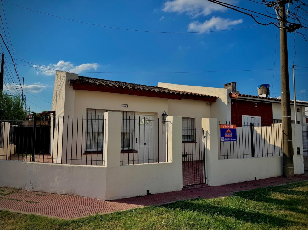 Venta Casa en Bº Sarmiento 33 Orientales 1497 — foto 2
