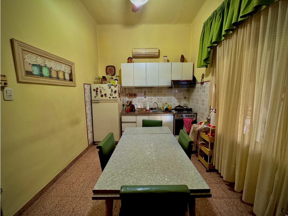Venta Casa Centrica 3 ambientes, Lavalle 651 - 4