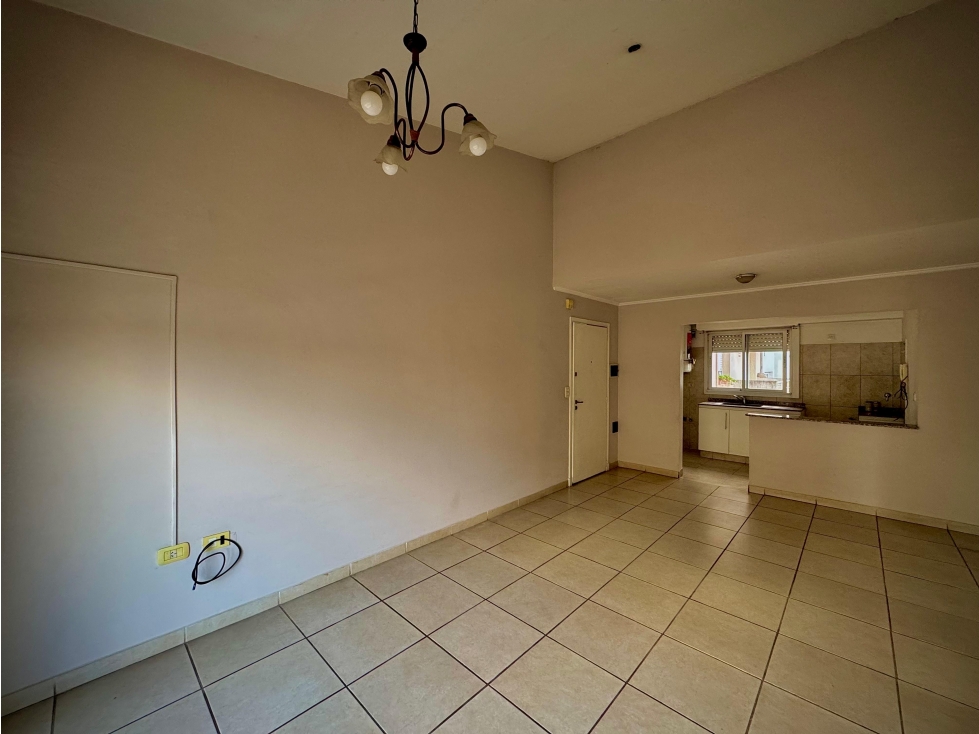 VENTA Departamento 3 ambientes San Martín y Humberto — foto 6