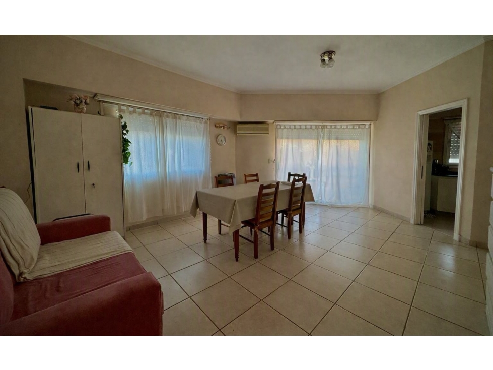 *VENTA* Departamento en Humberto y San Martin - 2