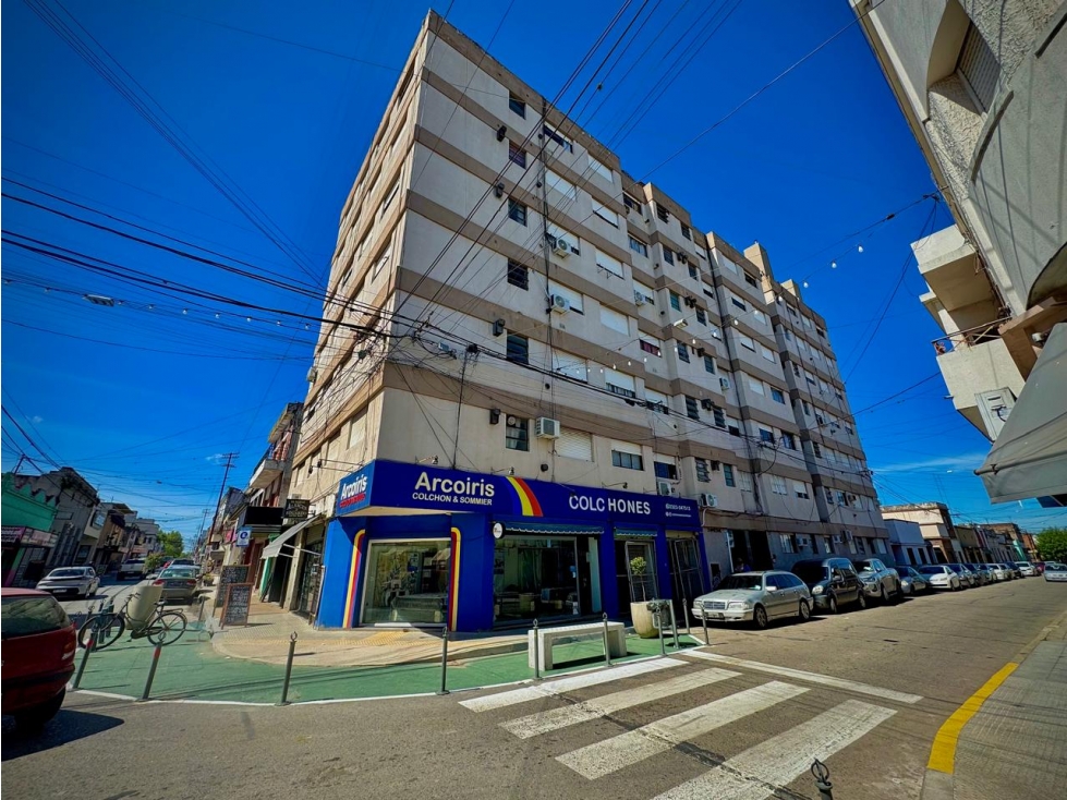 Venta Departamento Céntrico en Rivadavia y Mitre