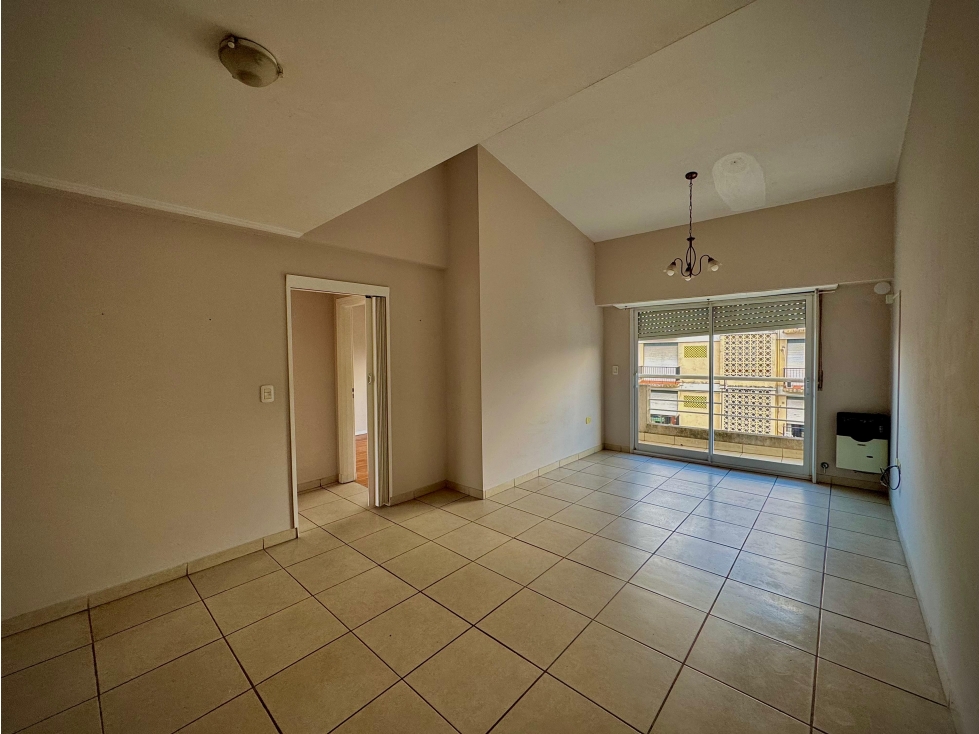 VENTA Departamento 3 ambientes San Martín y Humberto — foto 5
