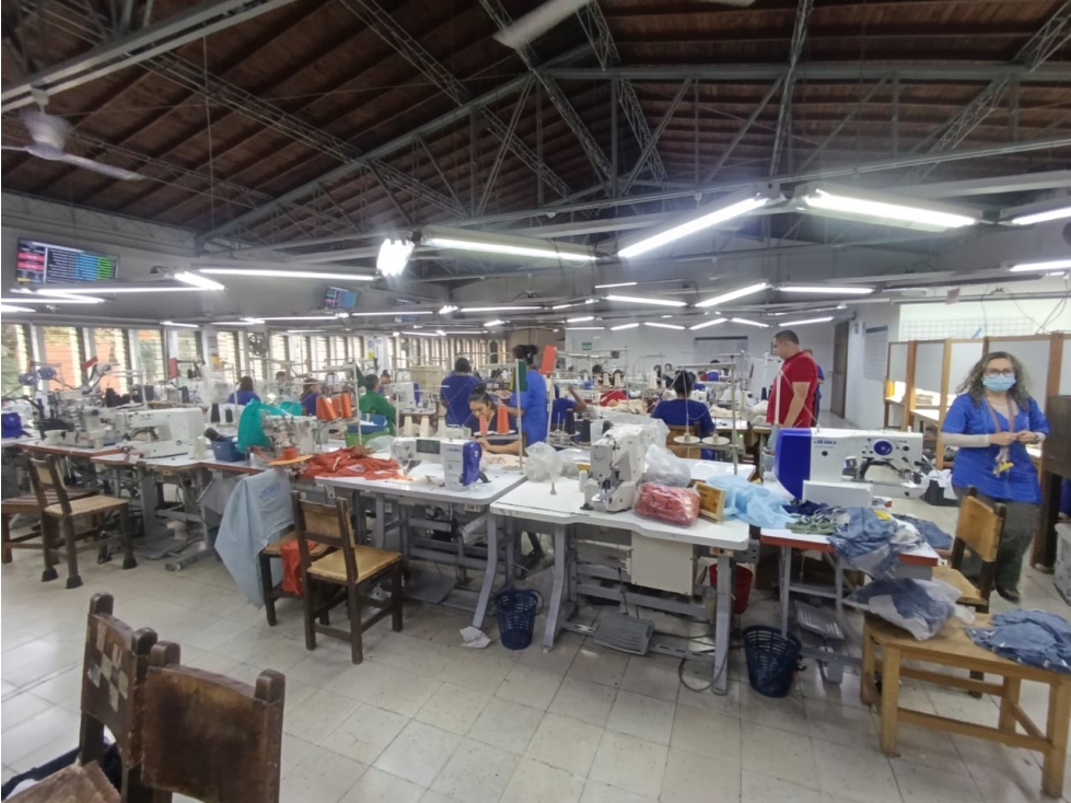Bodega en Arriendo Barrio Colombia — foto 2