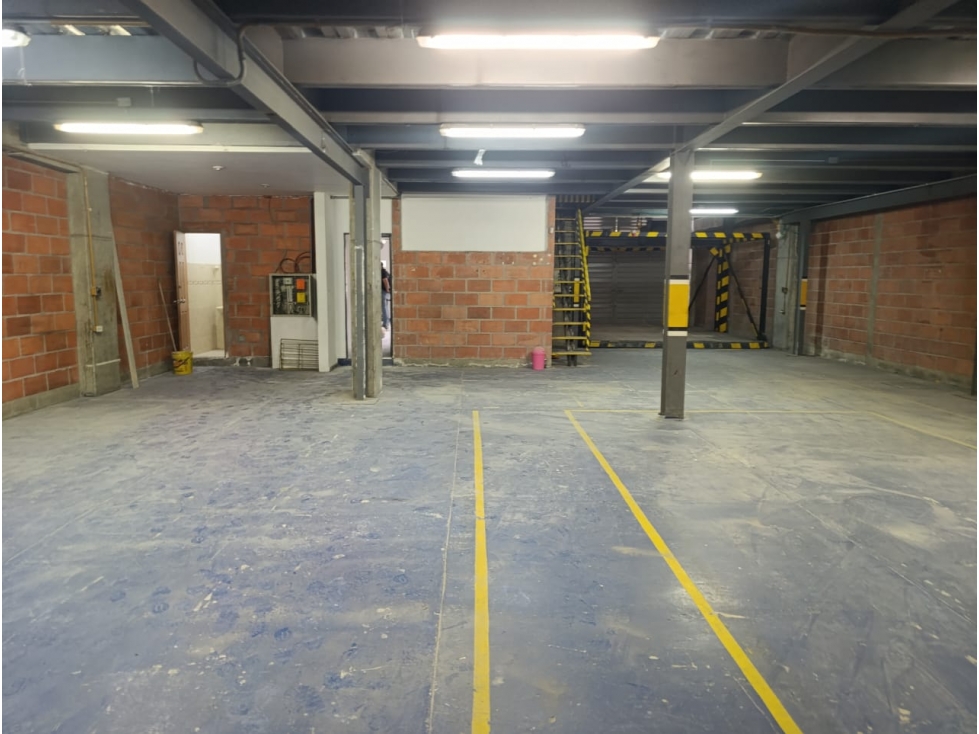 Bodega en Arriendo Guayabal — foto 2