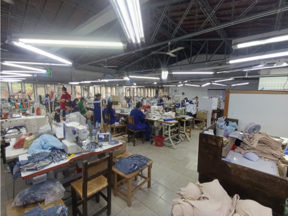Bodega en Arriendo Barrio Colombia — foto 3