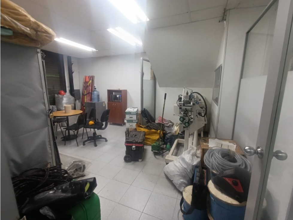 Bodega en Arriendo Barrio Colombia — foto 4