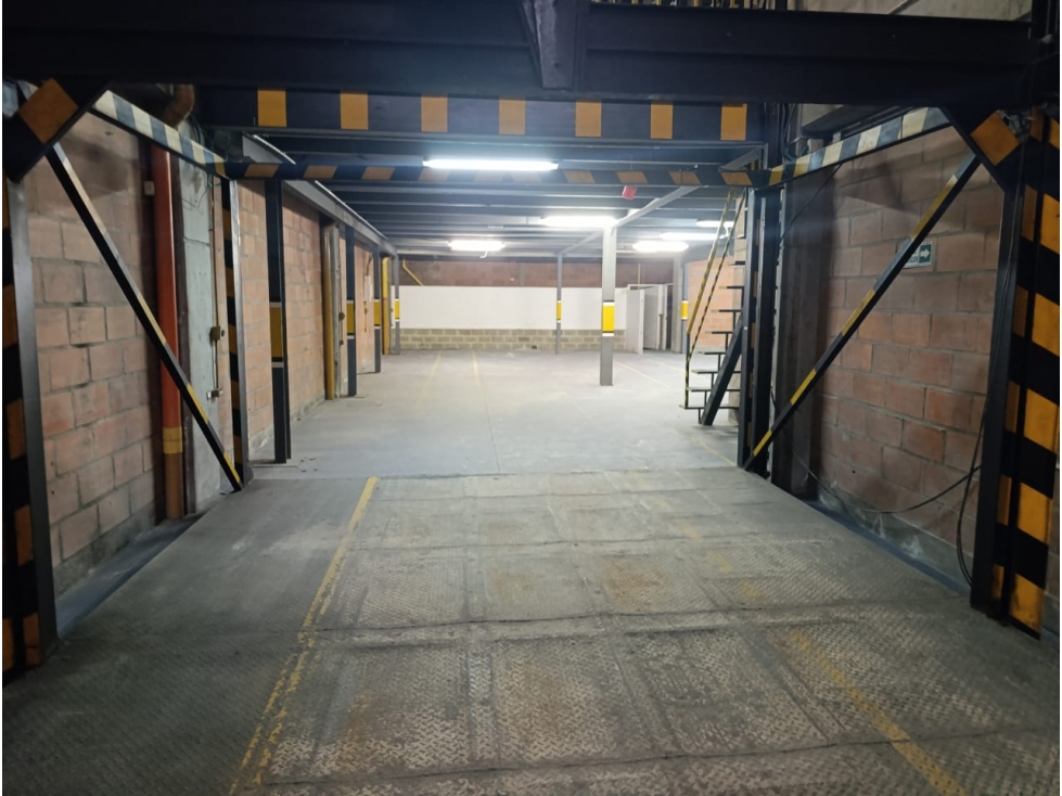Bodega en Arriendo Guayabal — foto 5
