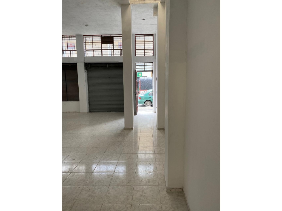 Venta Local Uso de Suelo Comercial y/o Residencial - 6