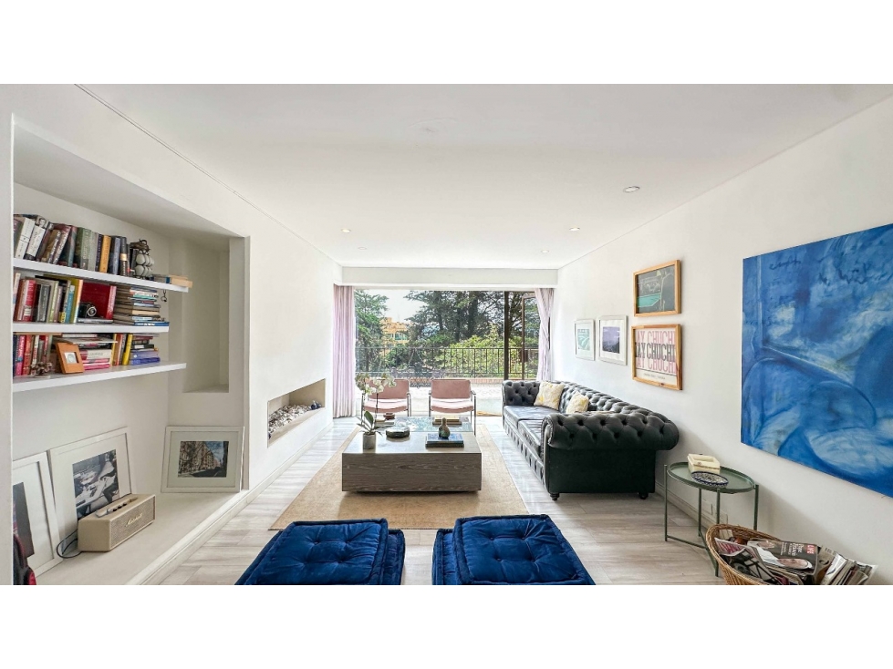Venta Apartamento Altos del Retiro Con Terraza