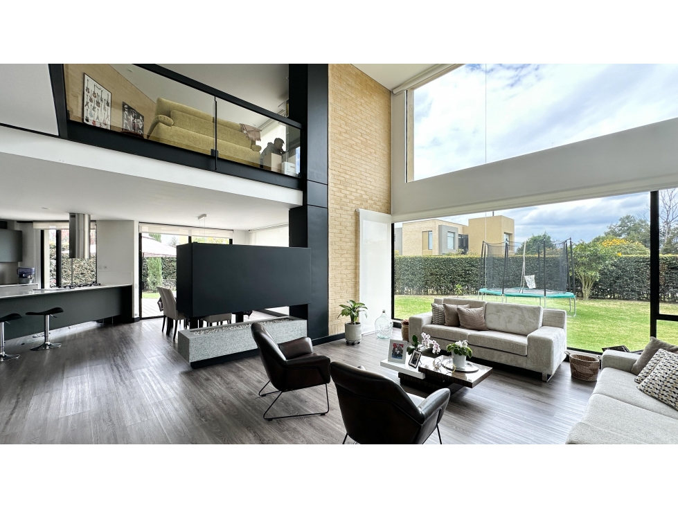 Casa tipo A en La Arborada de Cota | 285 m² en lote amplio — foto 2