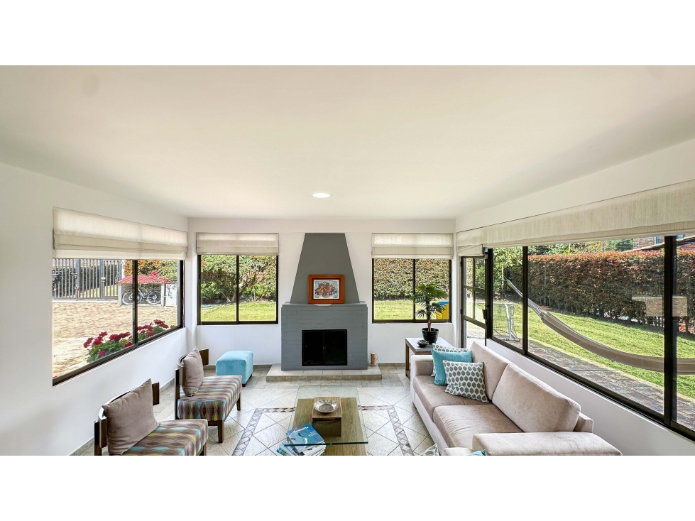 Increíble Casa en Cota Venta - 2