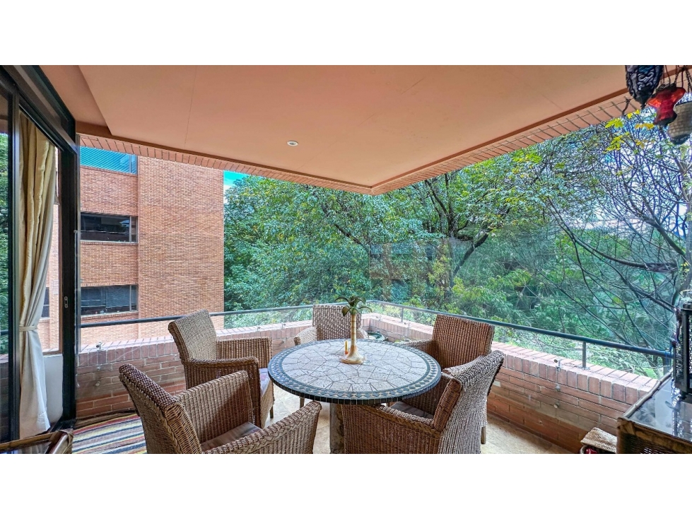 Apartamento en La Cabrera | 250 m², balcón y 3 garajes (AM) — foto 4