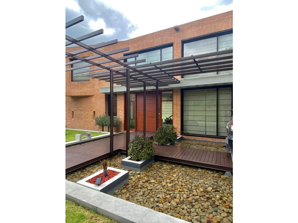 Conjunto Aposentos Casa en Venta o Arriendo - 2