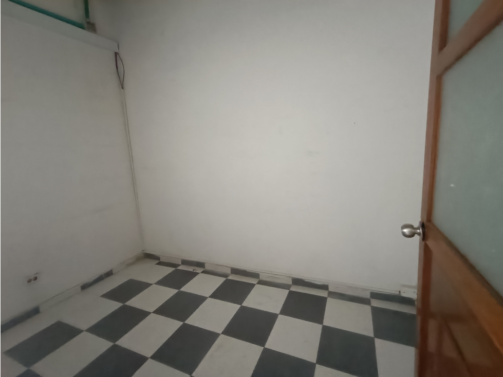 Se Arrienda Local — foto 4