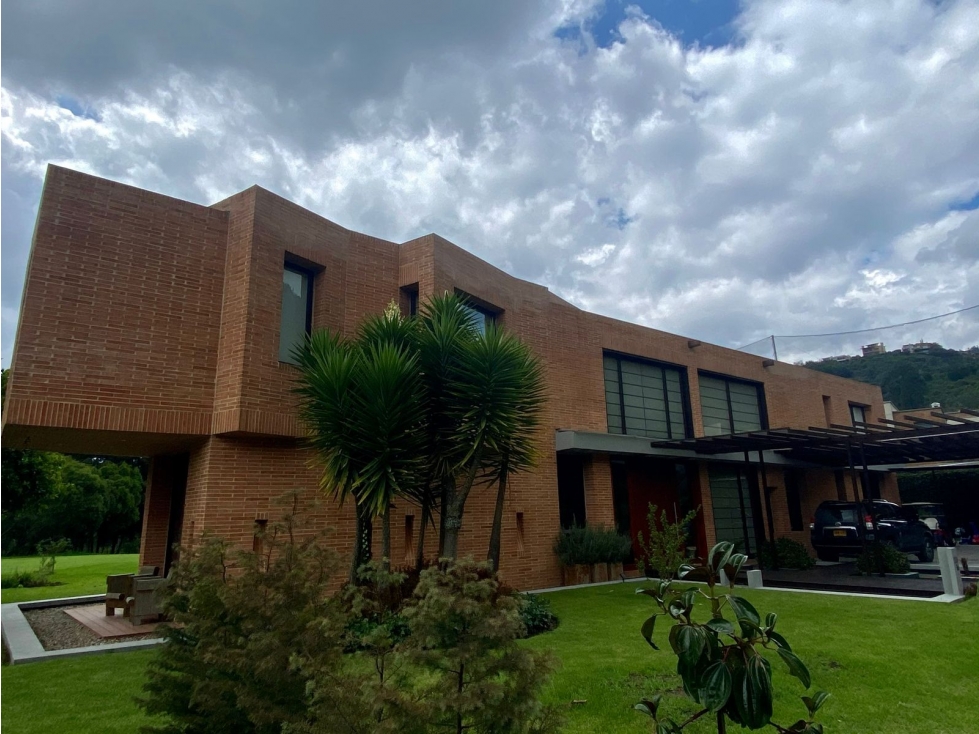 Conjunto Aposentos Casa en Venta o Arriendo - 3