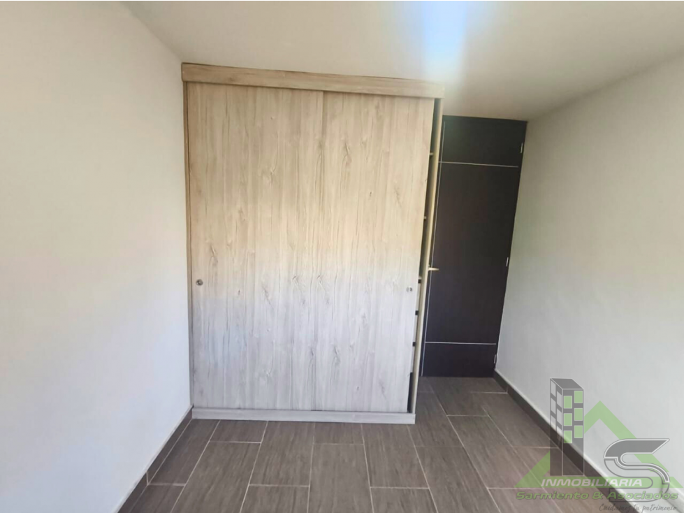 APTO EN ARRIENDO CONJUNTO SALINAS 1
