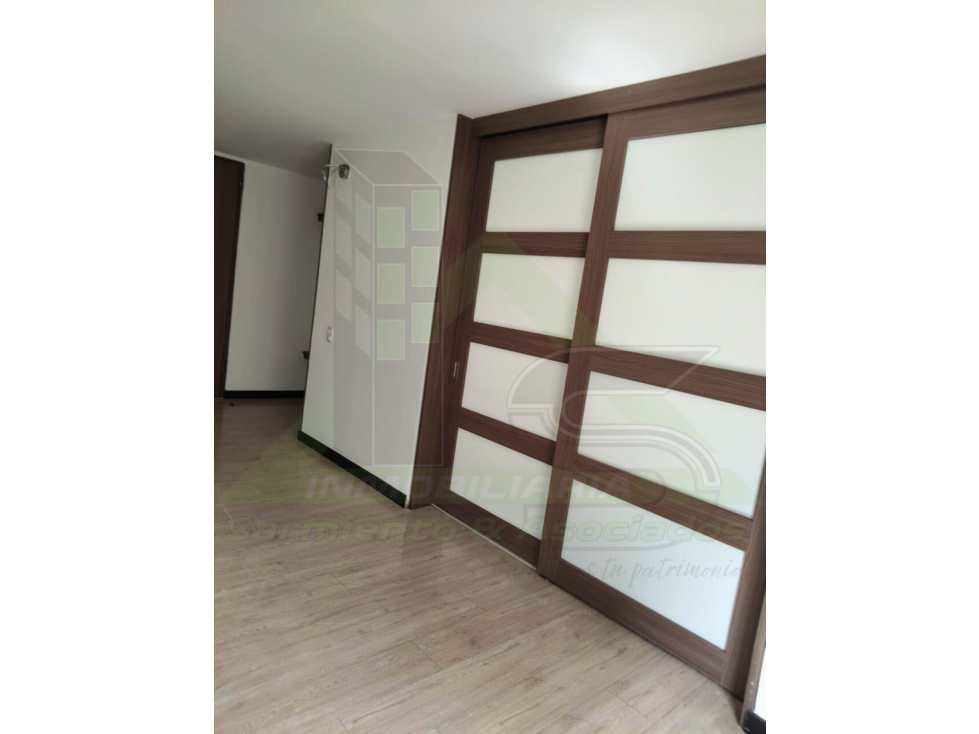 HERMOSO APARTAMENTO EN ARRIENDO — foto 4