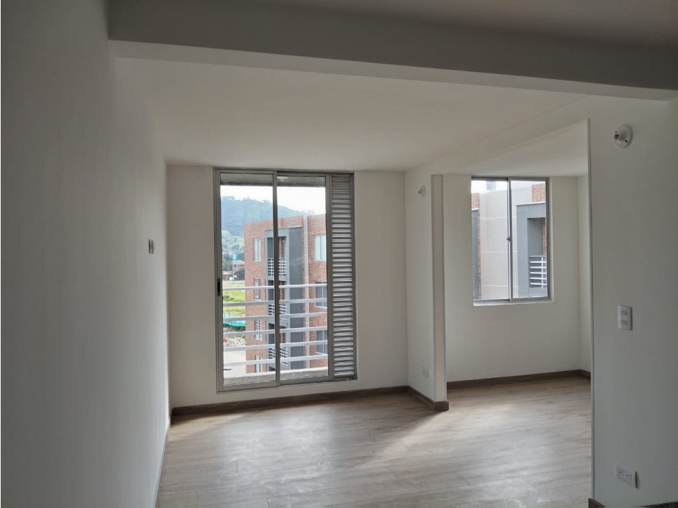 APTO EN ARRIENDO ALDEA SAN MARCO — foto 5