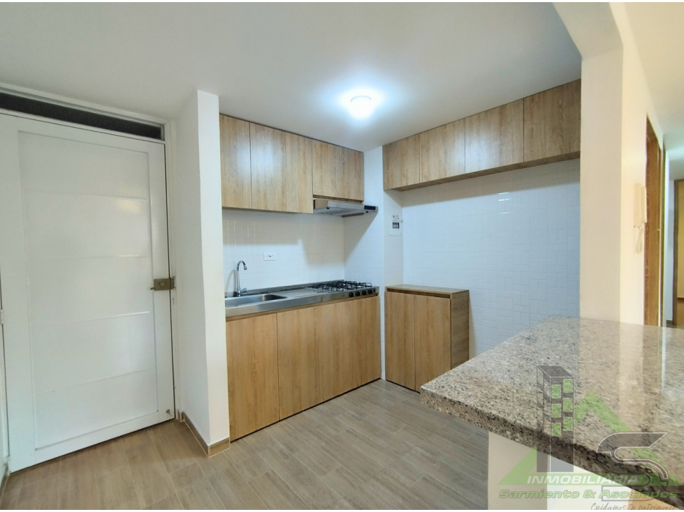 APTO EN ARRIENDO CONJUNTO SALINAS 1