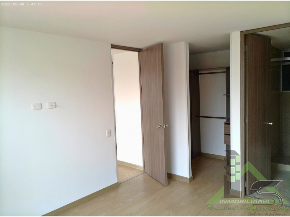 APTO EN ARRIENDO CONJUNTO VERDE ALTO — foto 5
