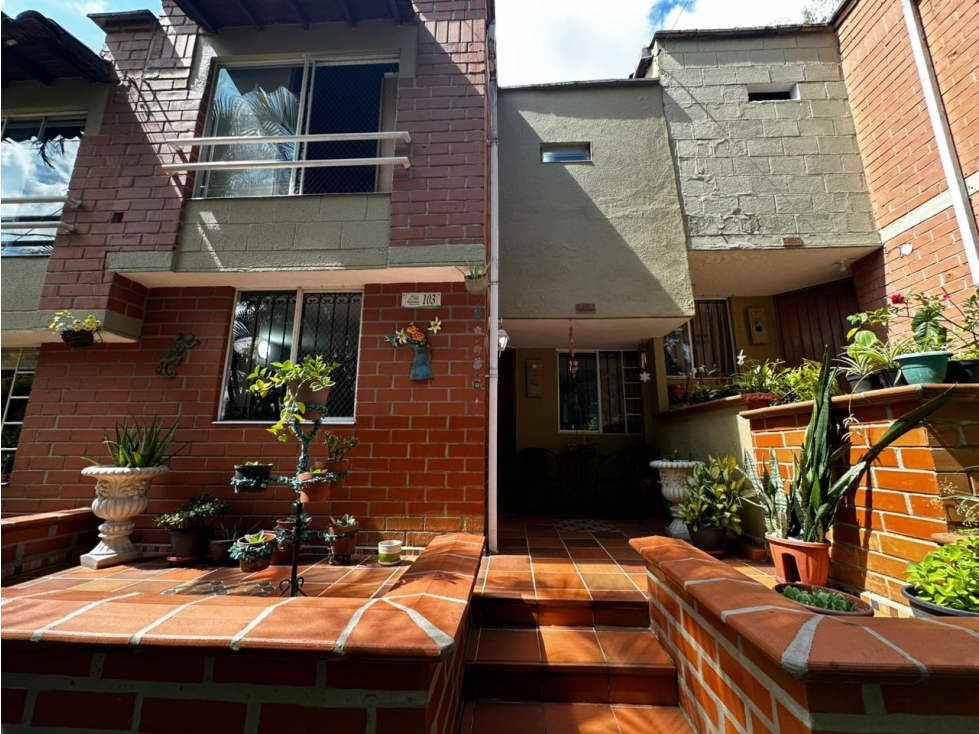 CASA EN VENTA ENVIGADO MAYORCA