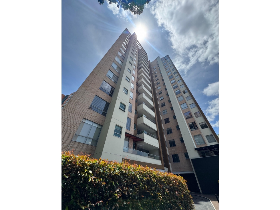 SE VENDE APARTAMENTO SECTOR ENVIGADO ESMERALDAL*