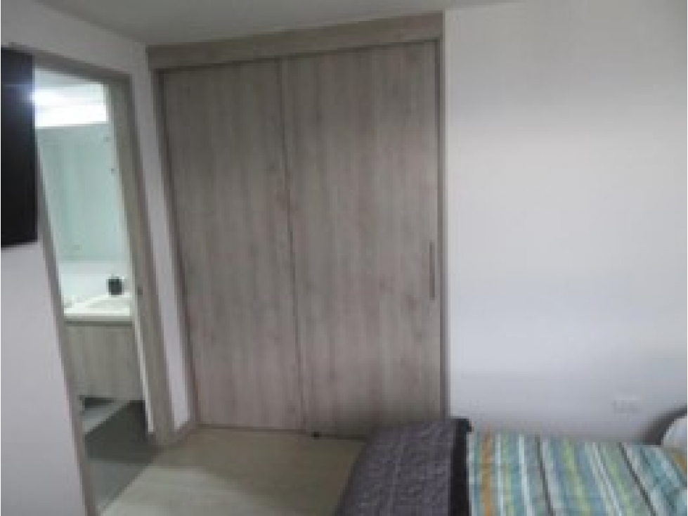 APARTAMENTO EN VENTA LOMA DE LOS BERNAL EXCELENTE VISTA — foto 5