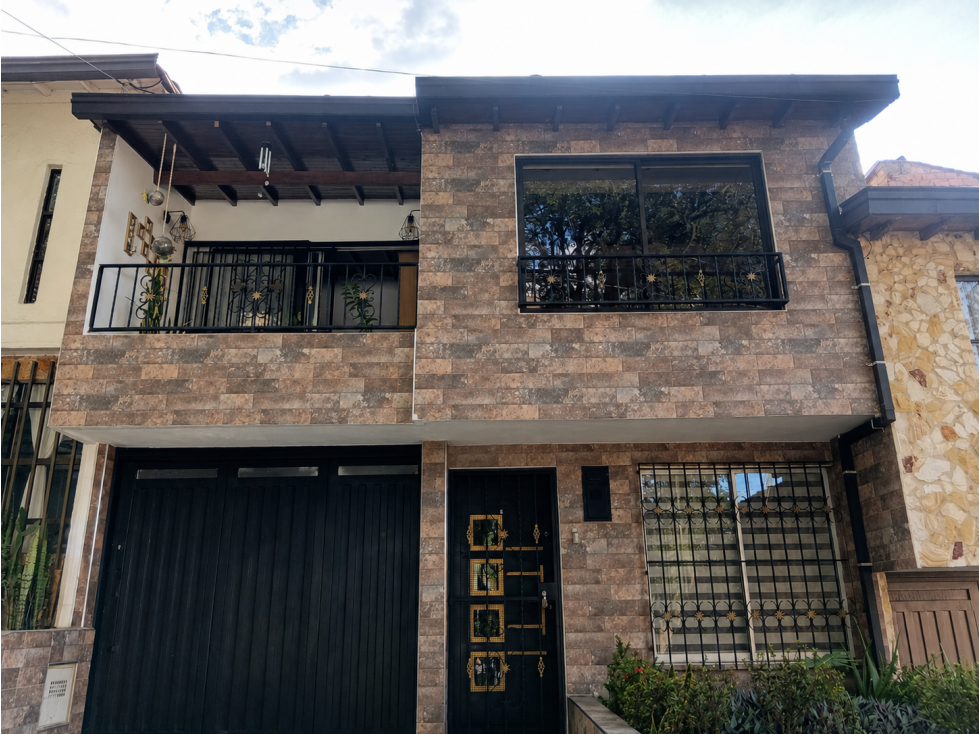CASA EN VENTA EN BELÉN ALIADAS 156 m² SIN ADMINISTRACIÓN