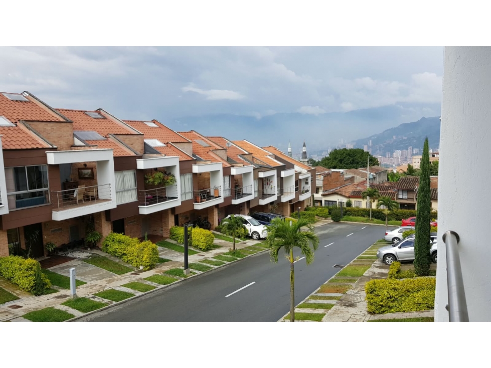 ESPECTACULAR CASA LA ESTRELLA