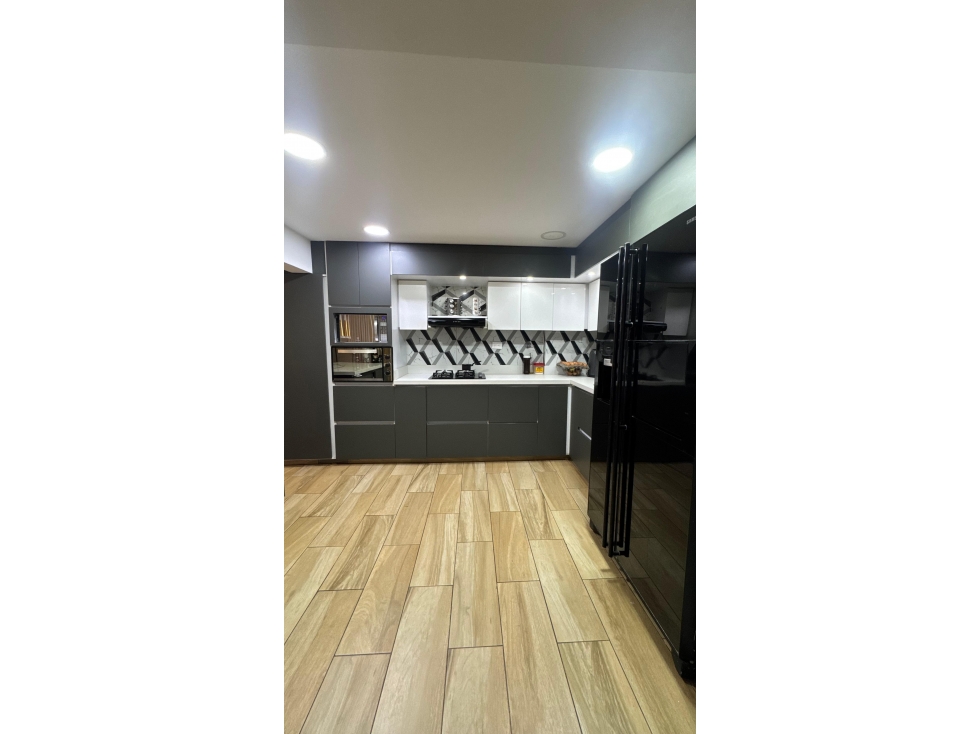 SE VENDE APARTAMENTO LAURELES SECTOR SAN JUAQUIN*