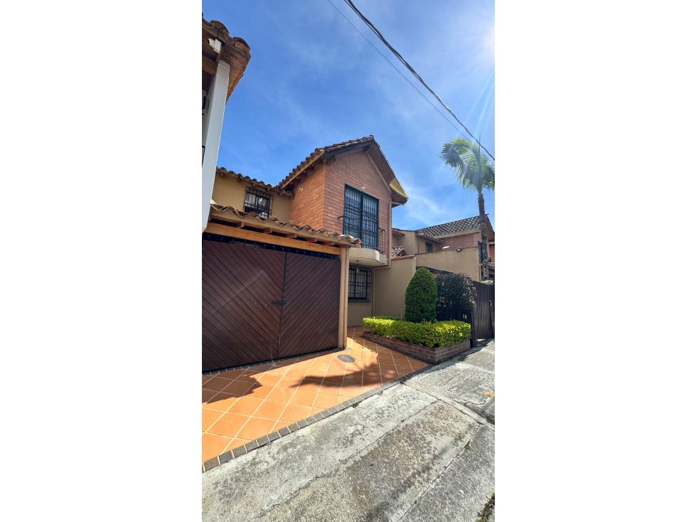 SE VENDE CASA SAN ANTONIO PEREIRA CERCA AL PARQUE* — foto 3