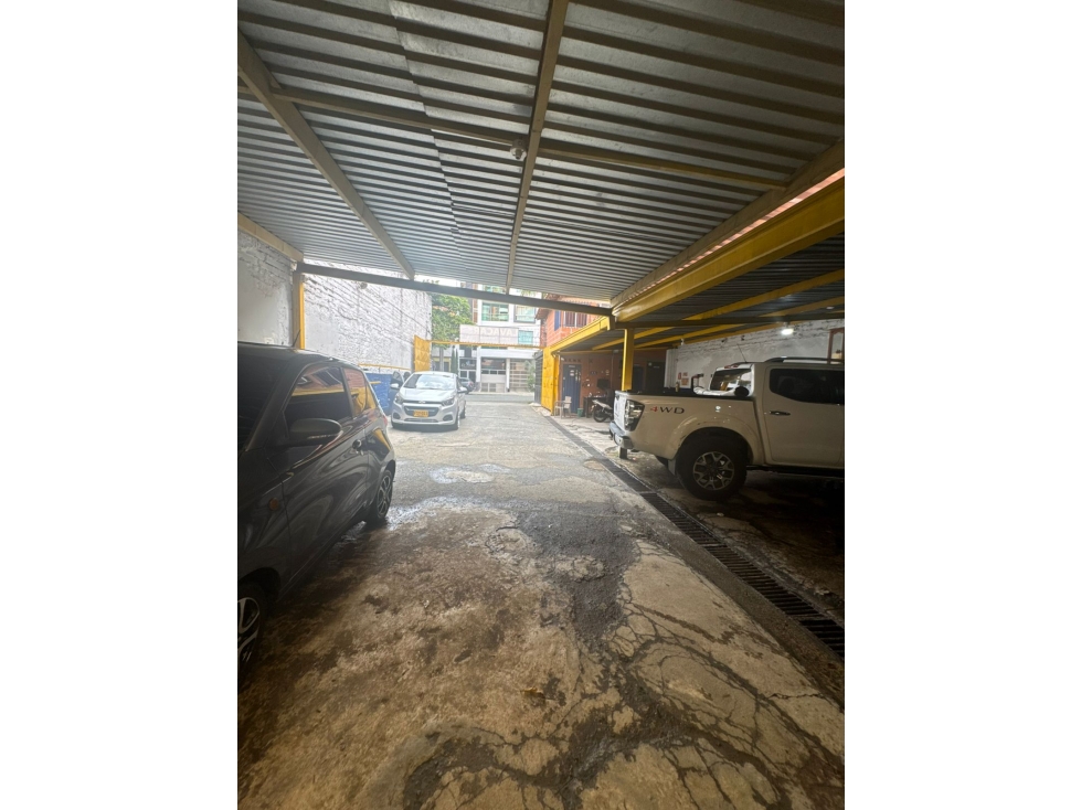 SE VENDE LOTE EN LAURELES - SECTOR SANTA TERESITA* — foto 2
