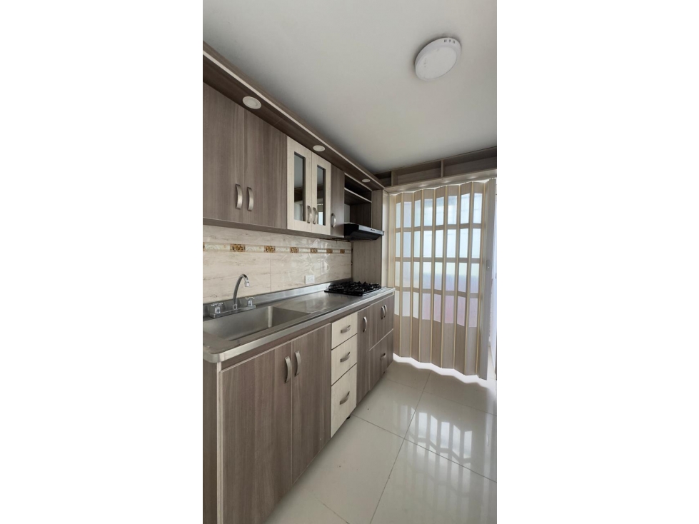 SE VENDE APARTAMENTO ENTRE BELEN RINCON Y LOS BERNAL*