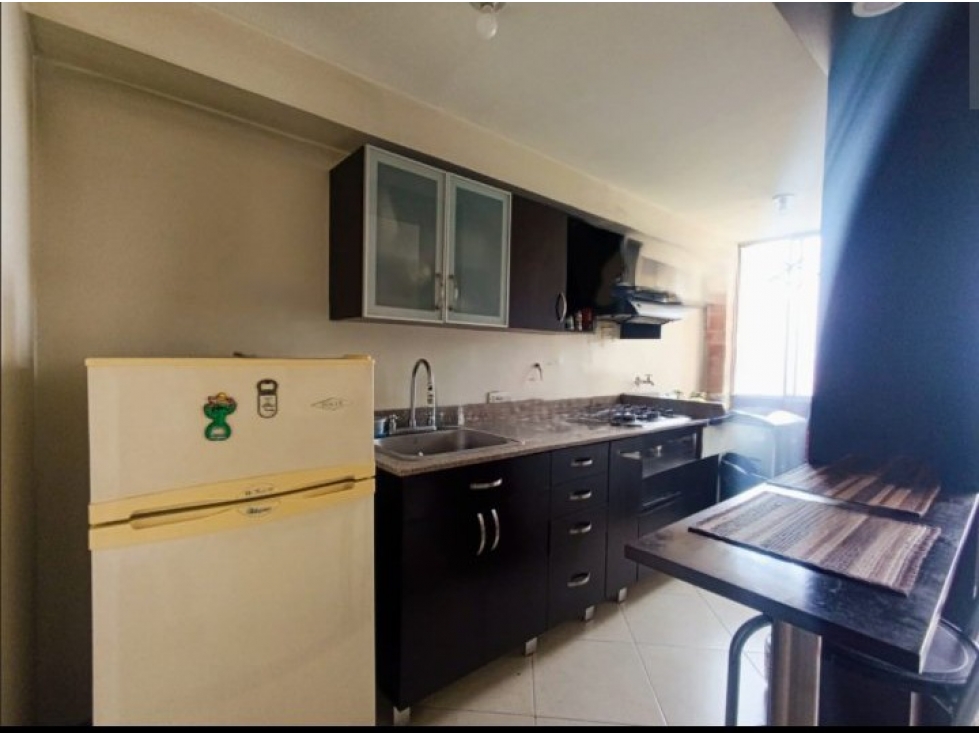 SE VENDE APARTAMENTO RODEO ALTO SOLO CONTADO* — foto 5