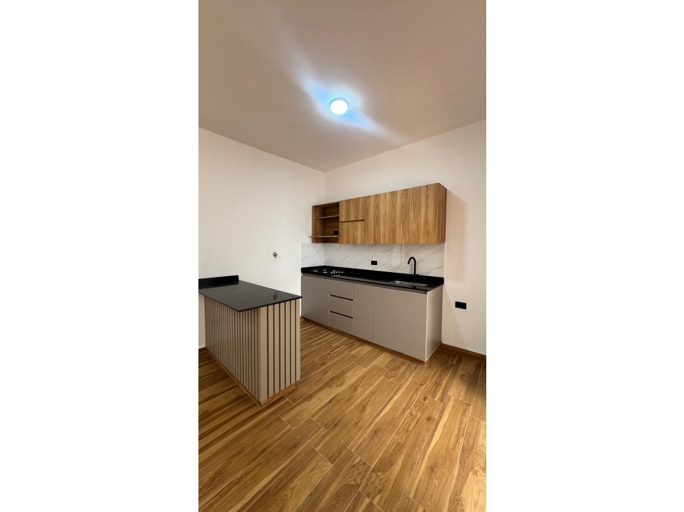 SE VENDE CASA EN LAURELES SECTOR SANTA TERESITA* — foto 3