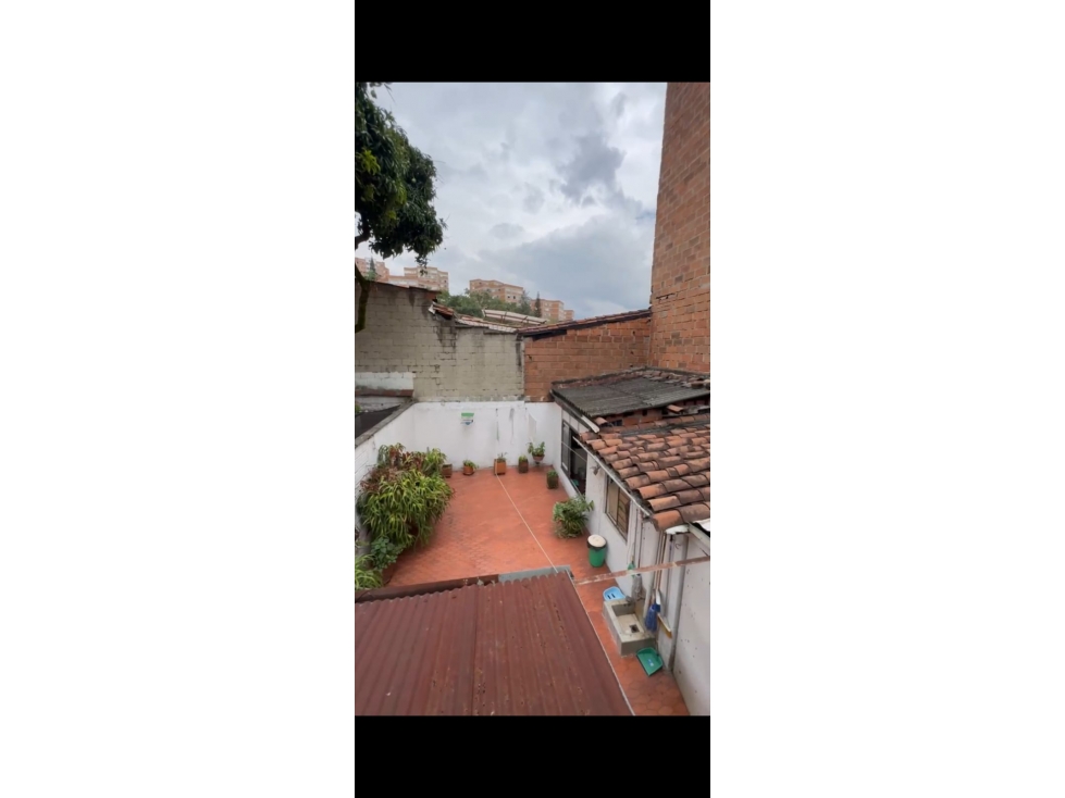 SE VENDE CASA LOTE CALAZANS PARTE BAJA ALTA VALORIZACION* — foto 6