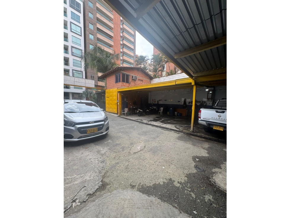 SE VENDE LOTE EN LAURELES - SECTOR SANTA TERESITA* — foto 3
