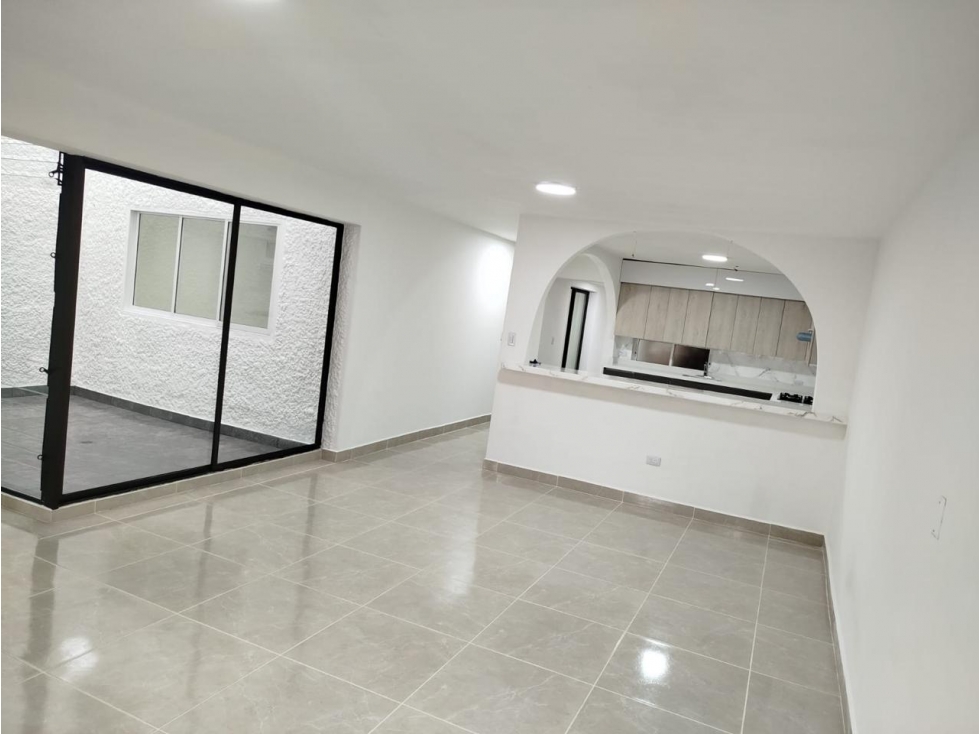 Venta Apartamento Remodelado de 173 m² en Laureles - La Castellana — foto 3