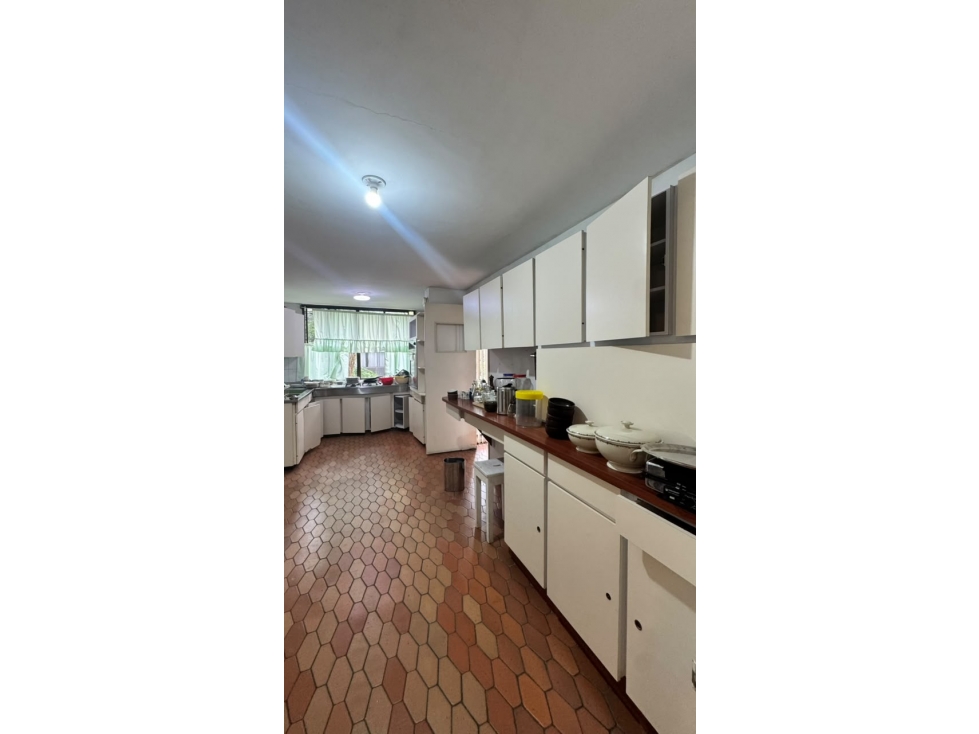 SE VENDE APAT POBLADO PARA REMODELAR CERCA A LA CLINICA MEDELLIN* — foto 5
