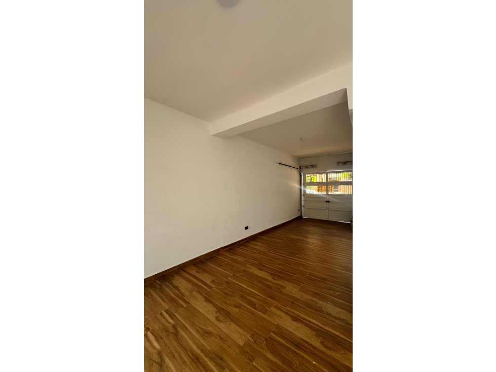 SE VENDE CASA EN LAURELES SECTOR SANTA TERESITA* — foto 6