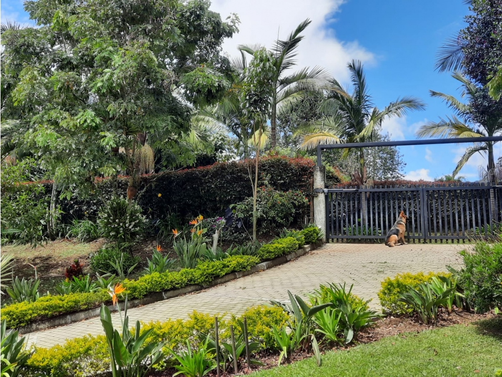 Exclusiva casa finca parcelación lote 3.338 m² El Carmen de Viboral - 1