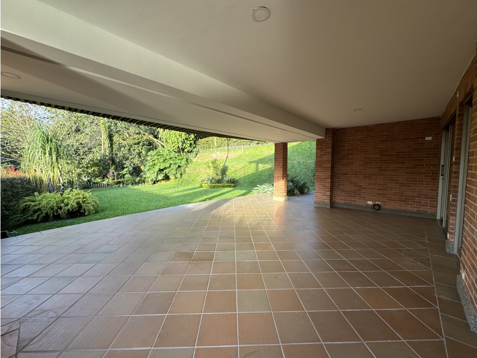 HERMOSA CASA DE DOS NIVELES POBLADO SECTOR LA CALERA — foto 6