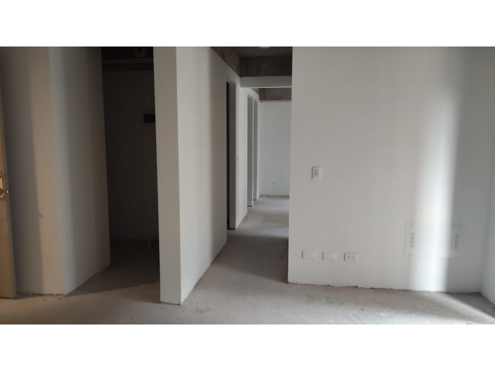 APARTAMENTO EN CESION DE DERECHOS POBLADO CIUDAD DEL RIO — foto 5